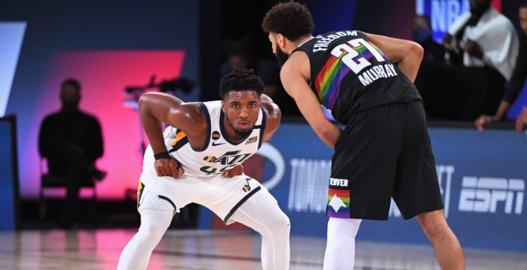 面对高压逼 面对高压逼