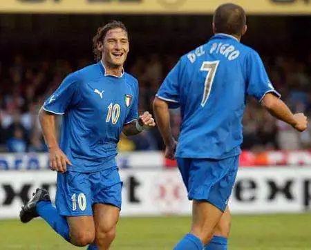 何从谷底攀 何从谷底攀